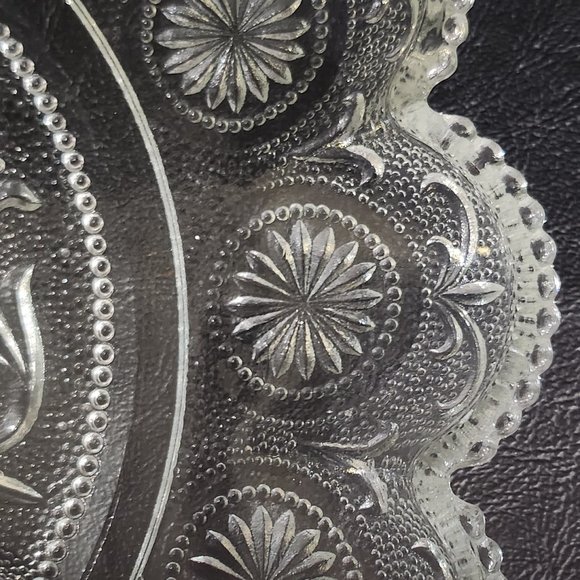 Rare Find: 1970 Sandwich Glass Clear Egg Oyster Serving Plate Brockway Glass Ame - Picture 3 of 10